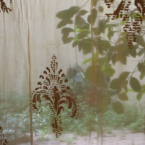 κουρτίνα πανό διάφανη με σχέδιο καφέ και διαστάσεις 3,40 χ 2,55 ύψος