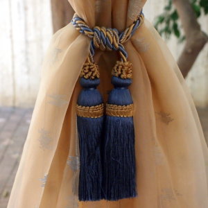 κουρτίνα μπεζ διάφανη με σιελ σχέδιο και διαστάσεις 2,00 χ 2,40 ύψος