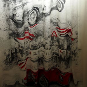 κουρτίνα με τρούκς και ύφασμα καραβόπανο , με σκίτσο αυτοκίνητο αντίκα σε ασπρο, μαύρο , κόκκινο