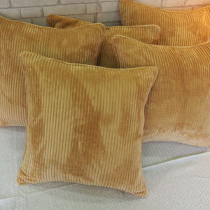 μαξιλαροθήκη διακοσμητικη βελουτέ camel 60 x 60