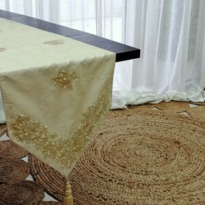 τραβέρσα μεταξωτή με κέντημα σε διαστάσεις 0,33 χ 1,50μ