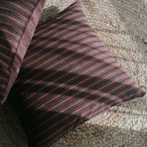 Μαξιλαροθήκη διακόσμησης 50 χ 50 ριγέ μωβ