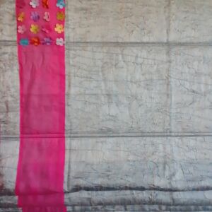 ρόμαν με τσαλακωτό ύφασμα σιέλ και 2 φάσες φούξια με λουλούδια σε διαστάσεις 1,30 χ 2,00 ύψος