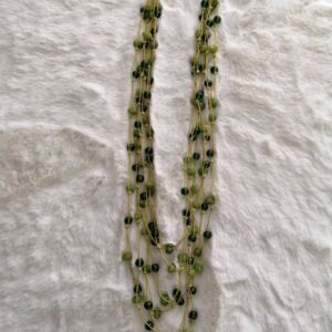 Λαχανί δέστρα κουρτίνας σε σχέδιο κολιέ και διάσταση 47 εκατοστά.