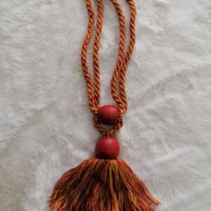 Παιδική δέστρα από ξύλο σε μπλε χρώμα με διάσταση δεσίματος 36 εκατοστά.