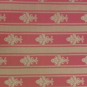 Υφασμα επίπλωσης damask από μπροκάρ μ φάρδος τοπιού 1.40 μέτρα σε κόκκινη απόχρωση.