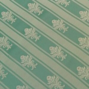 Υφασμα επίπλωσης damask από μπροκάρ με φάρδος τοπιού 1.40 μέτρα σε πράσινη απόχρωση.