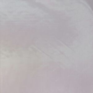 Υφασμα βουάλ διάφανο σε λιλά απόχρωση με φάρδος τοπιου 2.80 μέτρα.