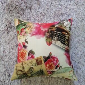 Μαξιλαροθήκη διακόσμησης φλοραλ σε φουξια-μπεζ χρώμα με διάσταση 45χ45.