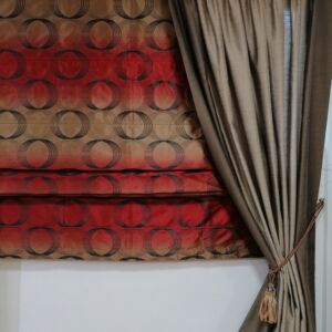 Ρόμαν χειροποίητο γεωμετρικό σχέδιο μπορντώ καφε 1,33 Χ 2,60 ύψος