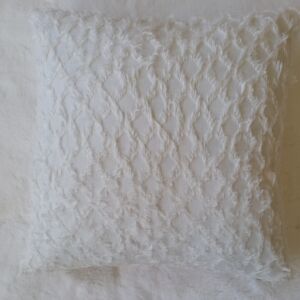 ΜΑΞΙΛΑΡΟΘΗΚΗ ΛΕΥΚΗ ΧΝΟΥΔΩΤΗ ΜΕ ΡΟΜΒΟΥΣ ΑΝΑΓΛΥΦΟΥΣ ΣΕ ΠΛΕΓΜΑ 0,45 Χ 0,45